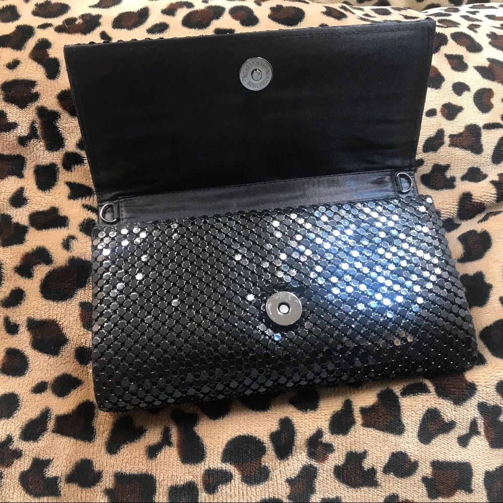 Metallic finish clutch